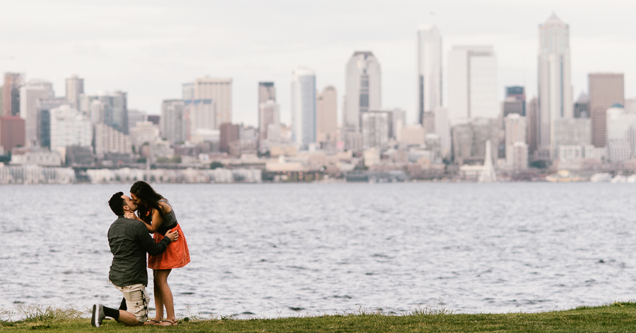 City Skyline Proposal Wedding Photographer In Seattle And