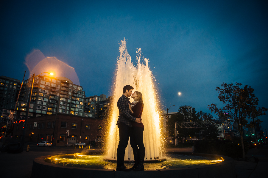 olympic-sculpture-park-fall-engagement-session-1