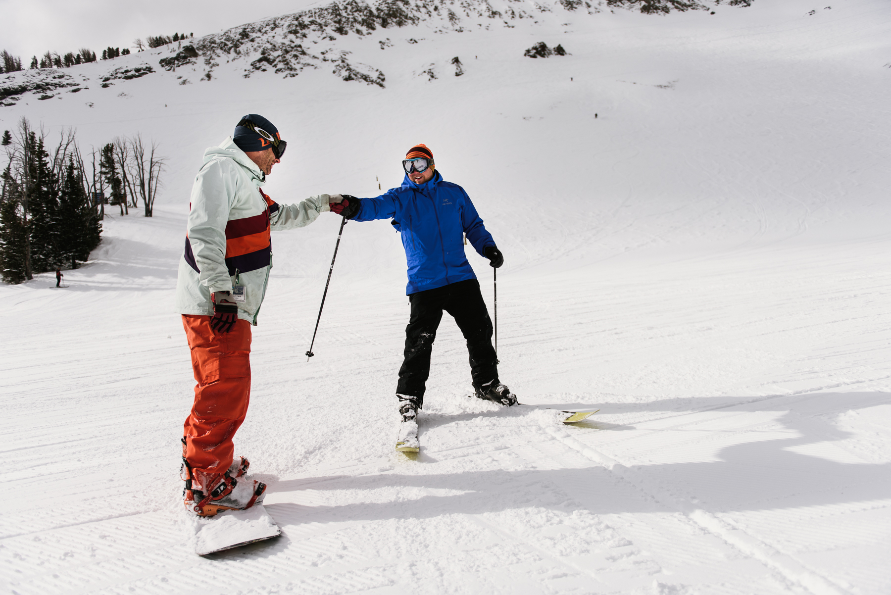 wedding day ski run groomsmen