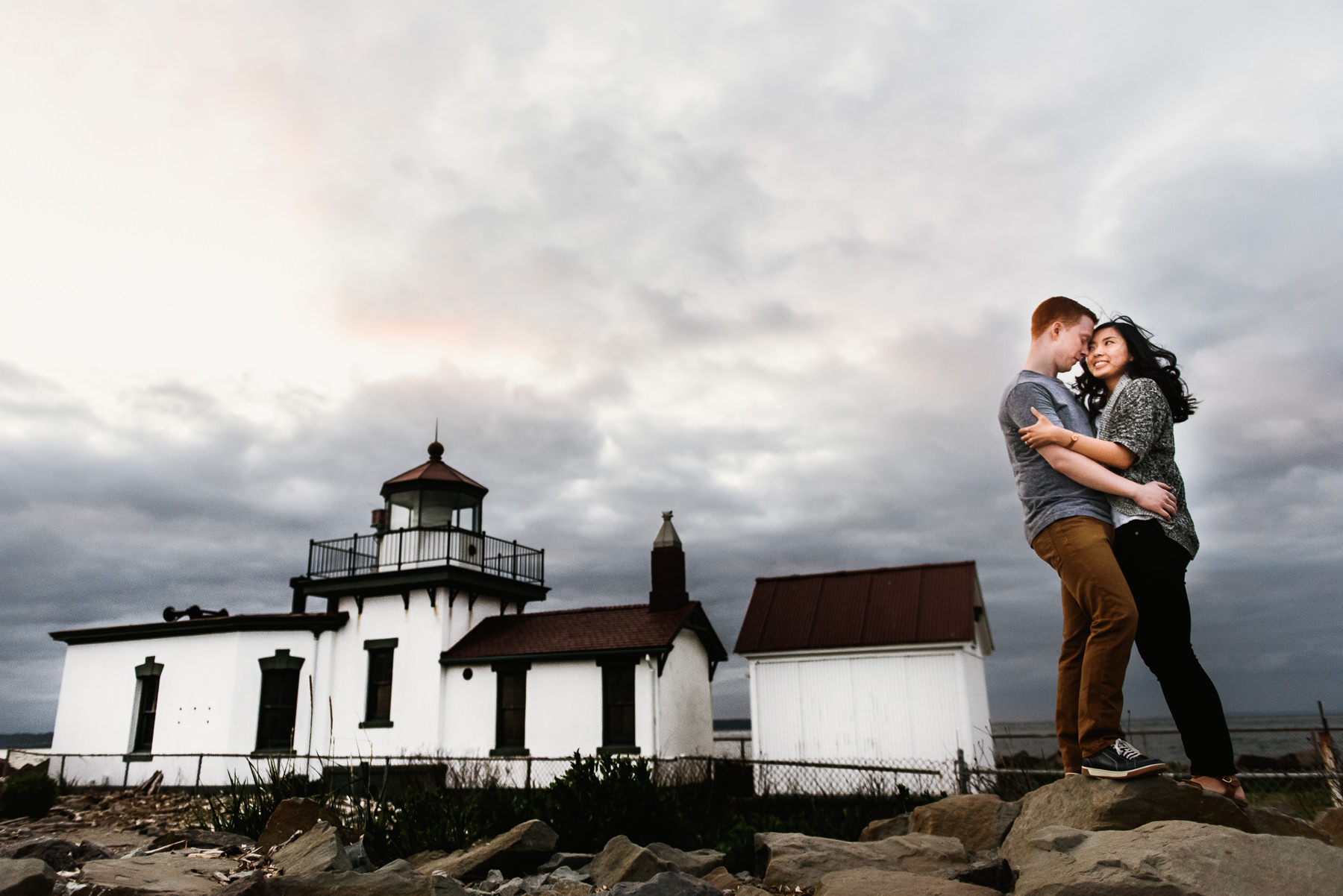 discovery park engagement session