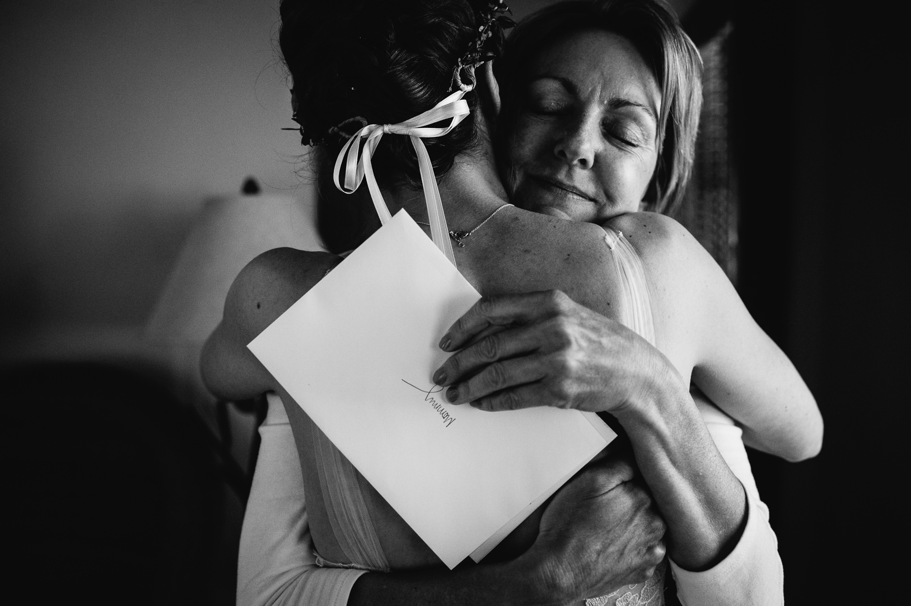 mother and bride moment lakedale resort wedding