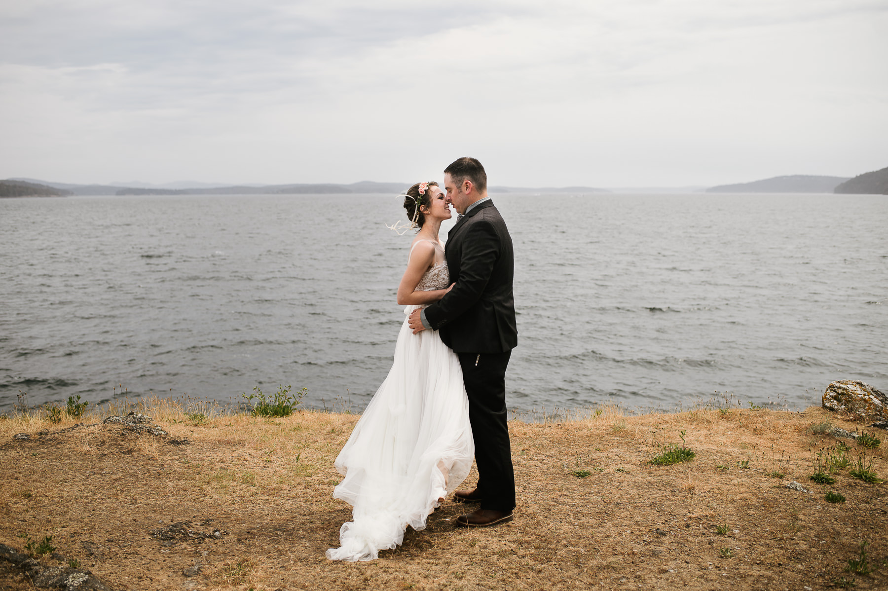 friday harbor scenic wedding