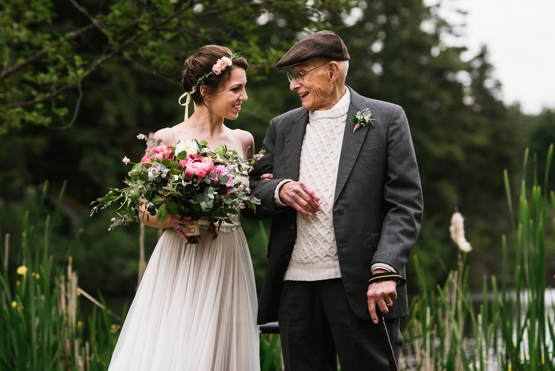 lakedale bride walking down the isle 