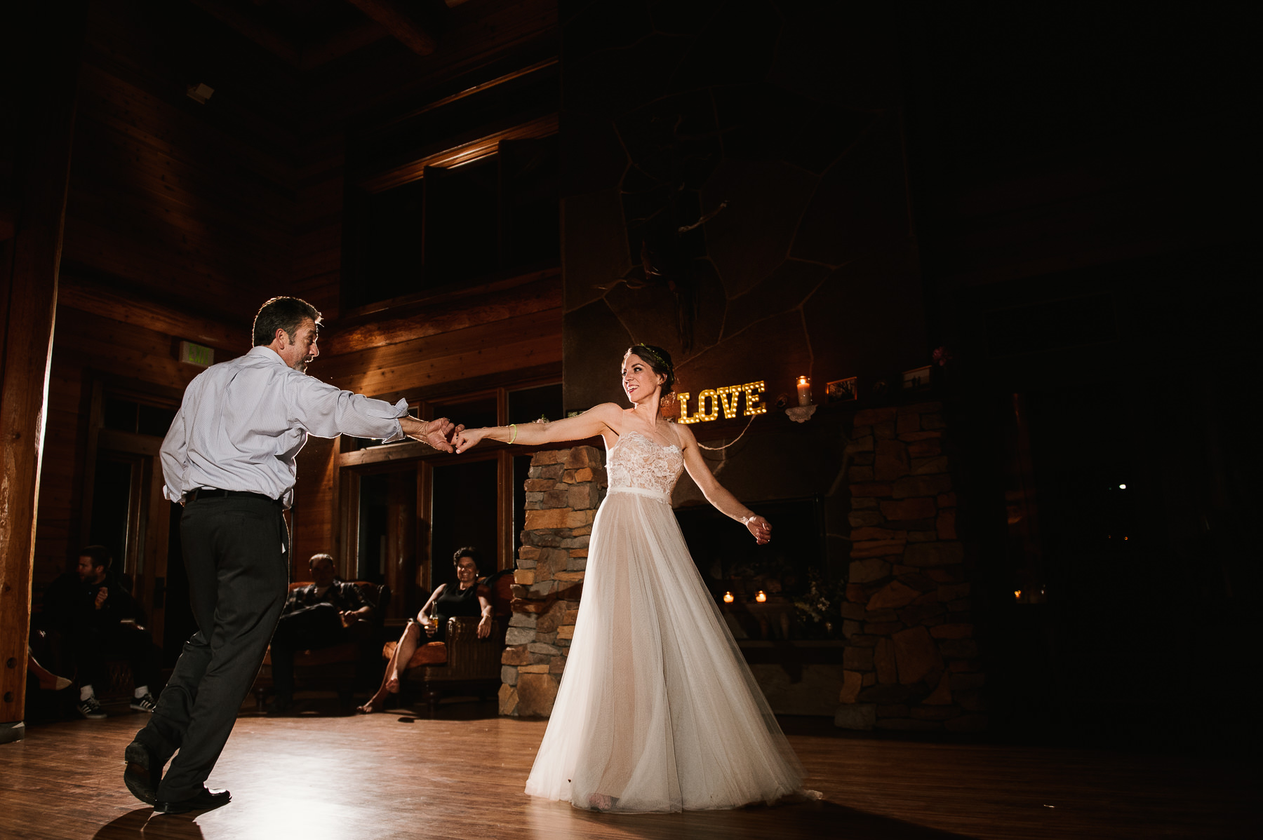 lake dale resort bride dancing