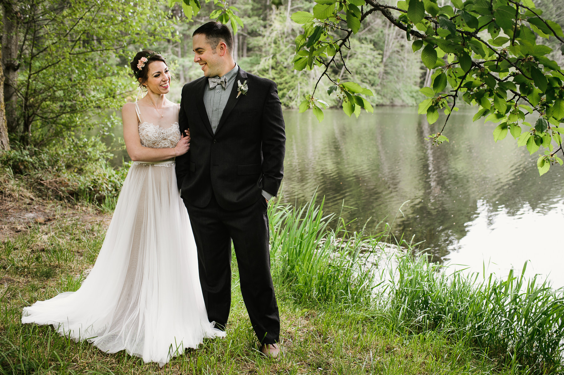 lake dale resort wedding portrait by lake