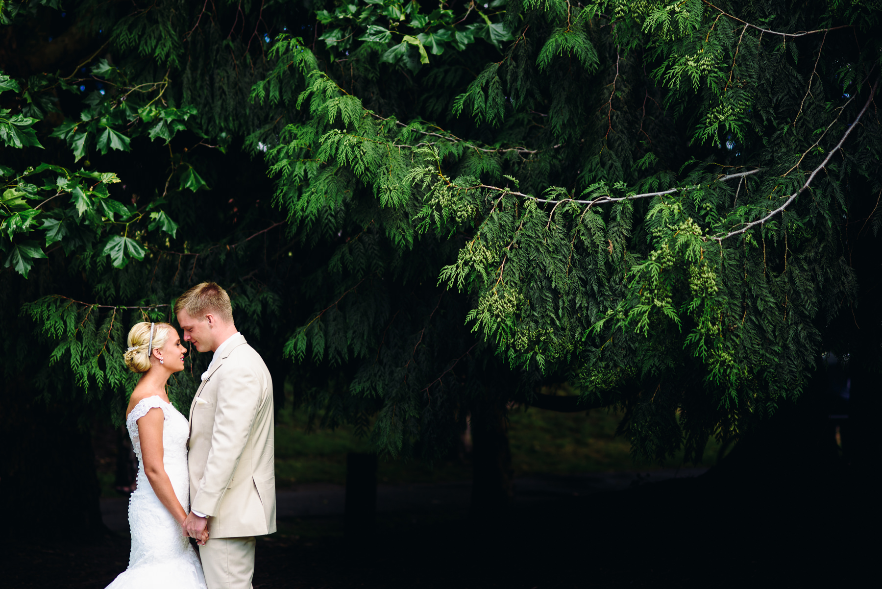 gas works park wedding portrait