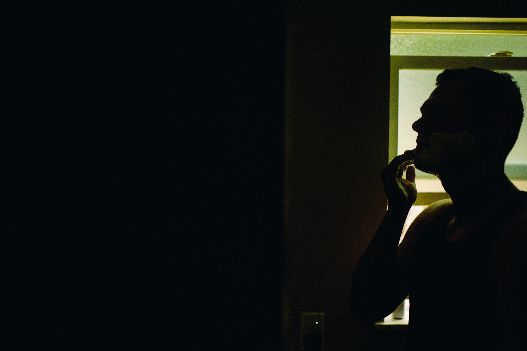 groom getting ready for wedding