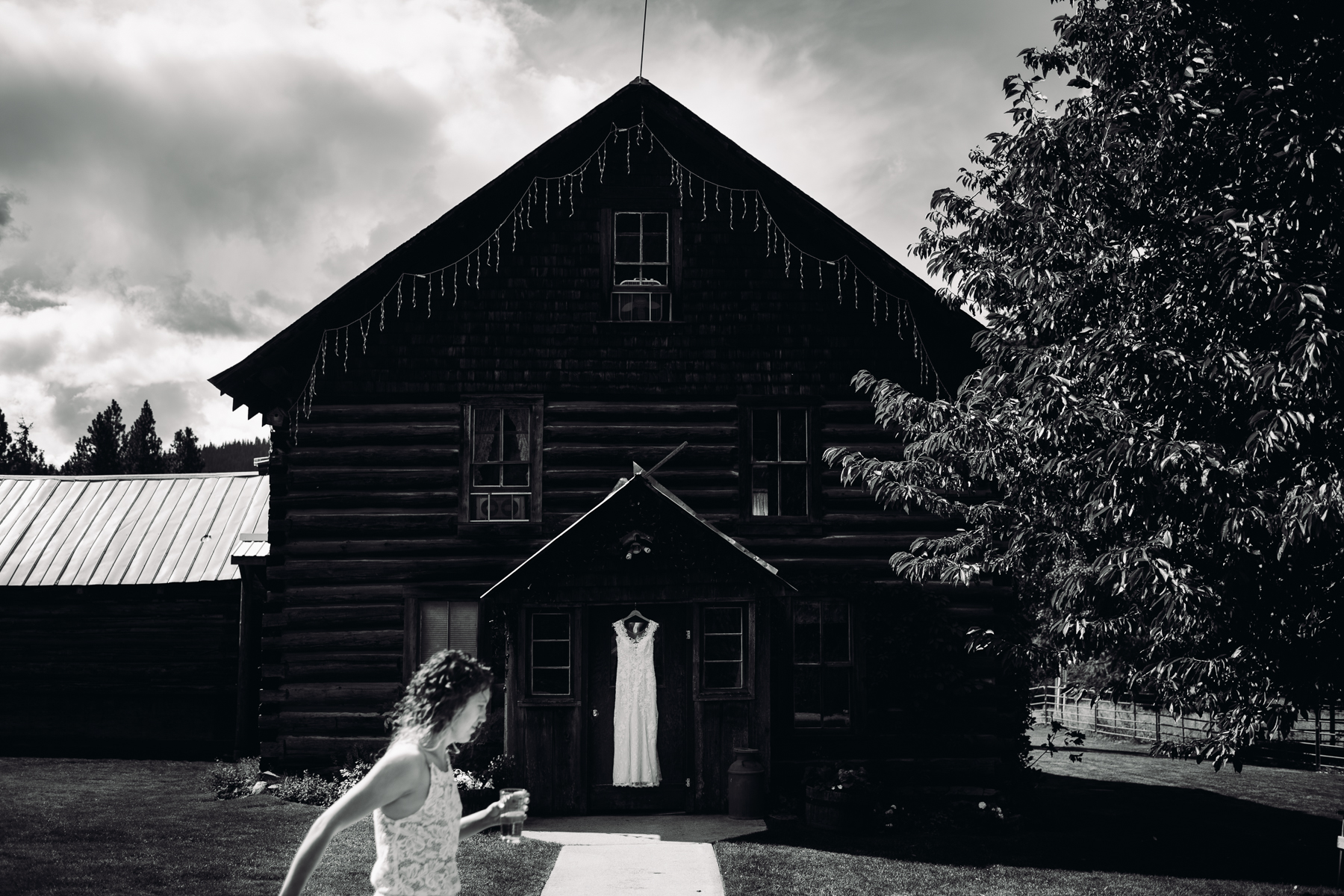 brown family homestead wedding dress