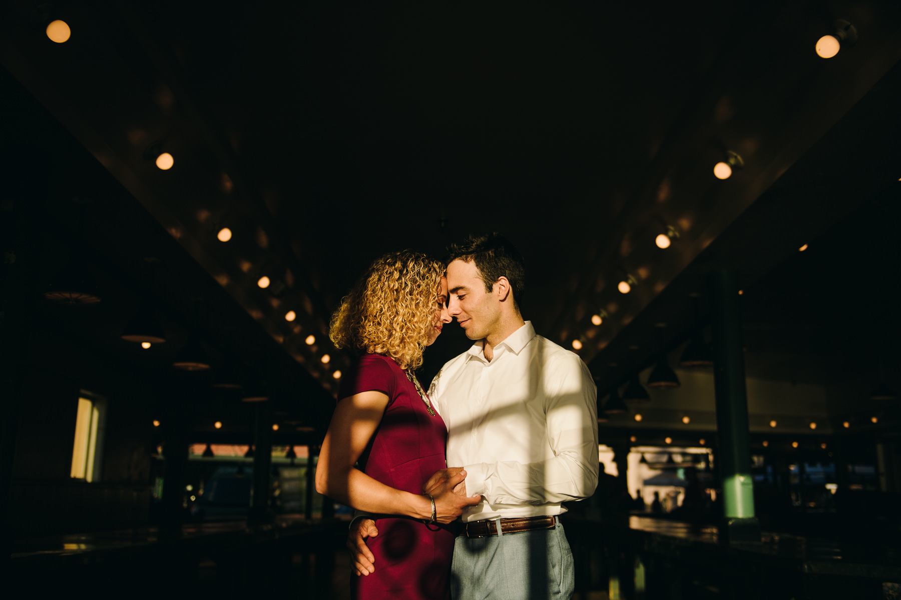 pike place market engagement photos