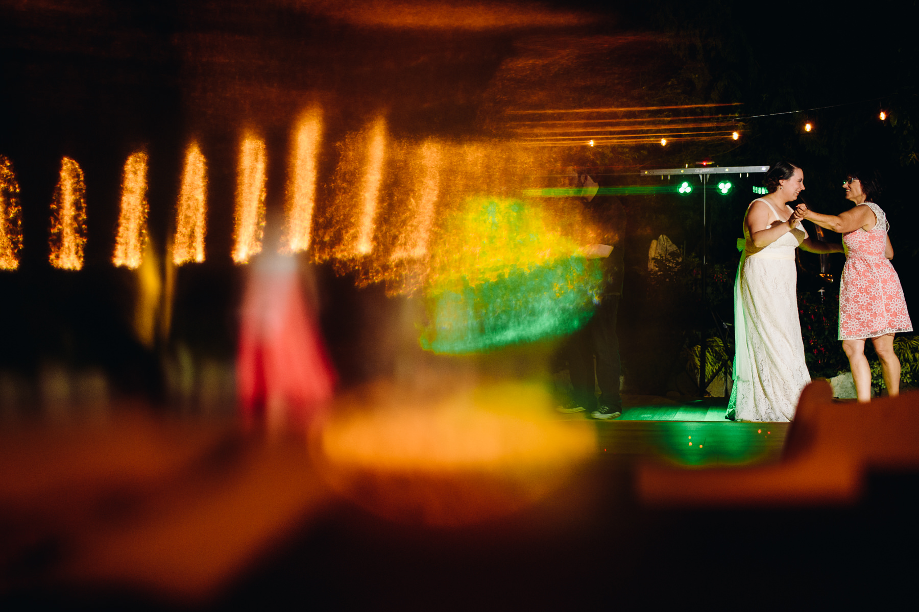 mother daughter wedding dance