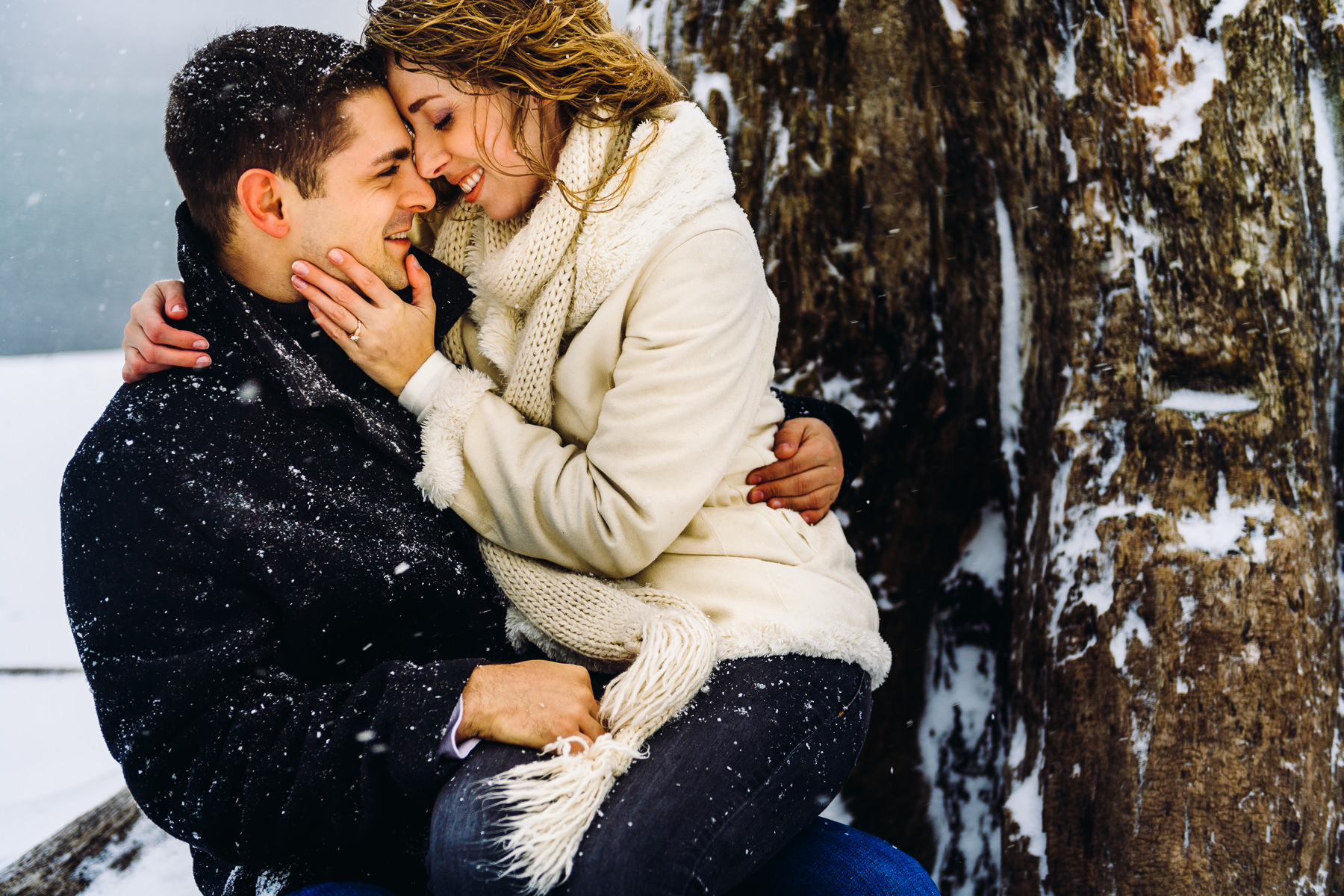 rattlesnake lake snowy engagement photos