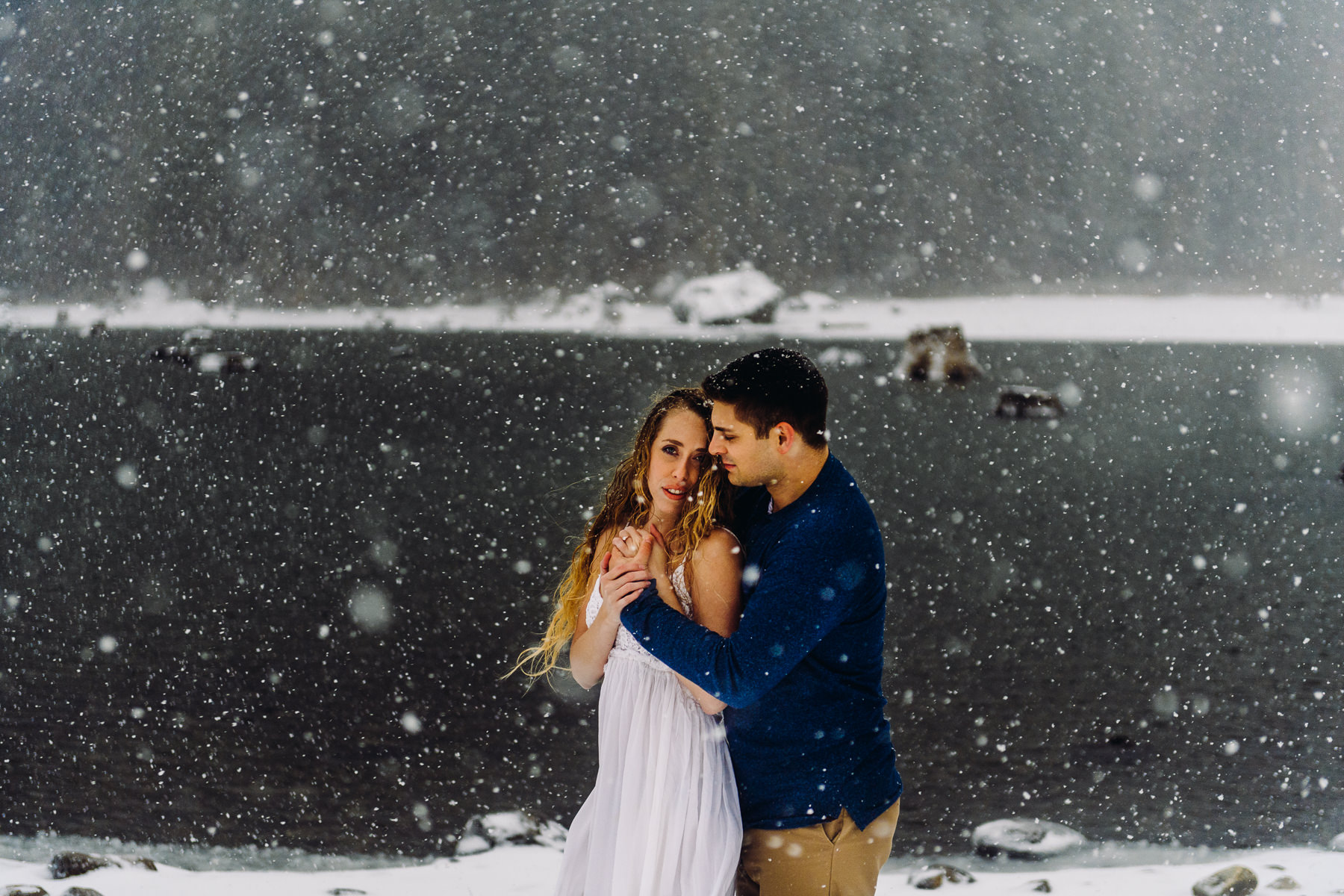 rattlesnake lake snowy engagement photos