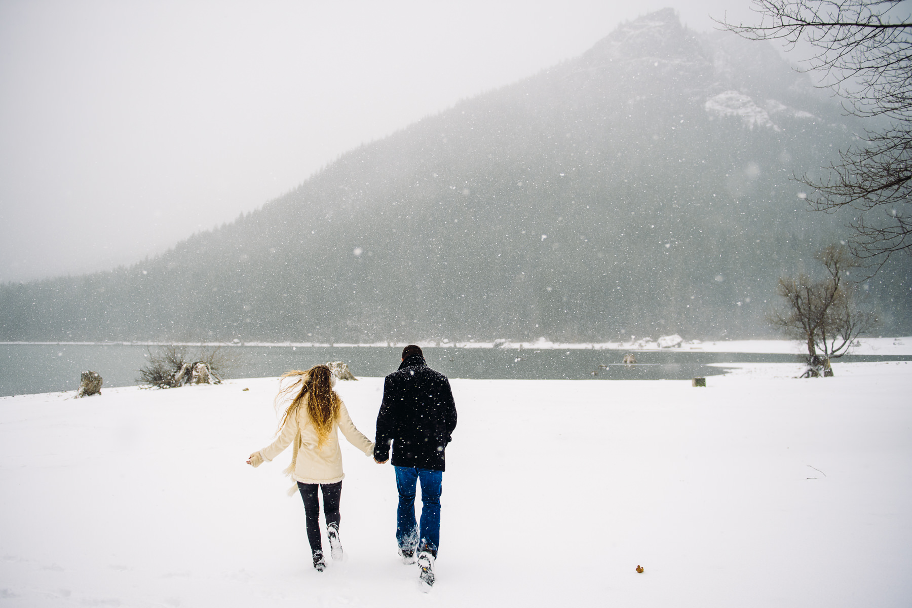 north bend snowy engagement session