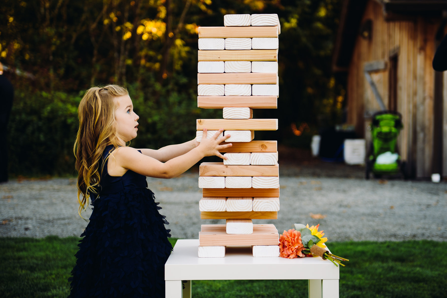 Pomeroy Farms flower girl playing jingo