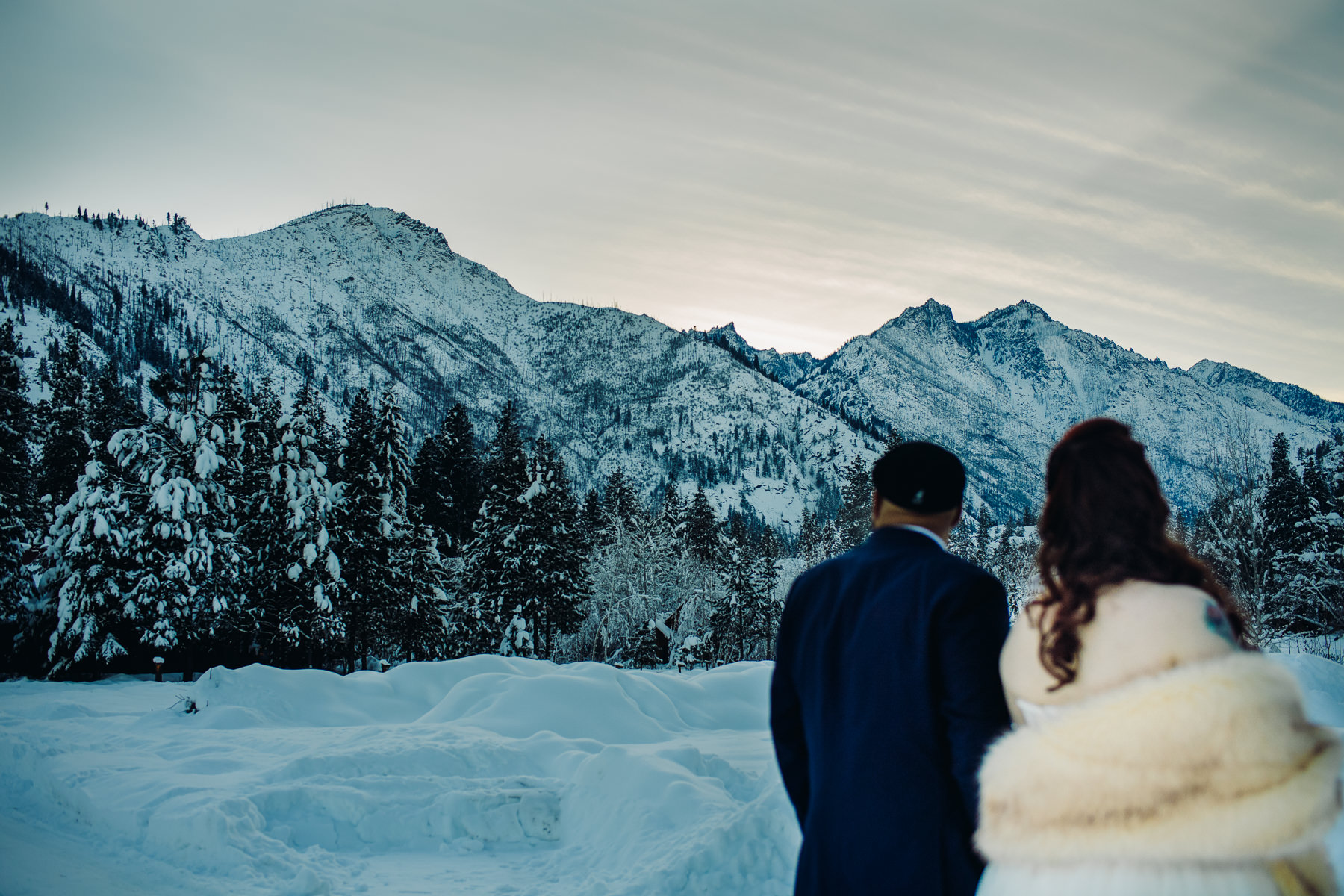 leavenworth winter mountain wedding