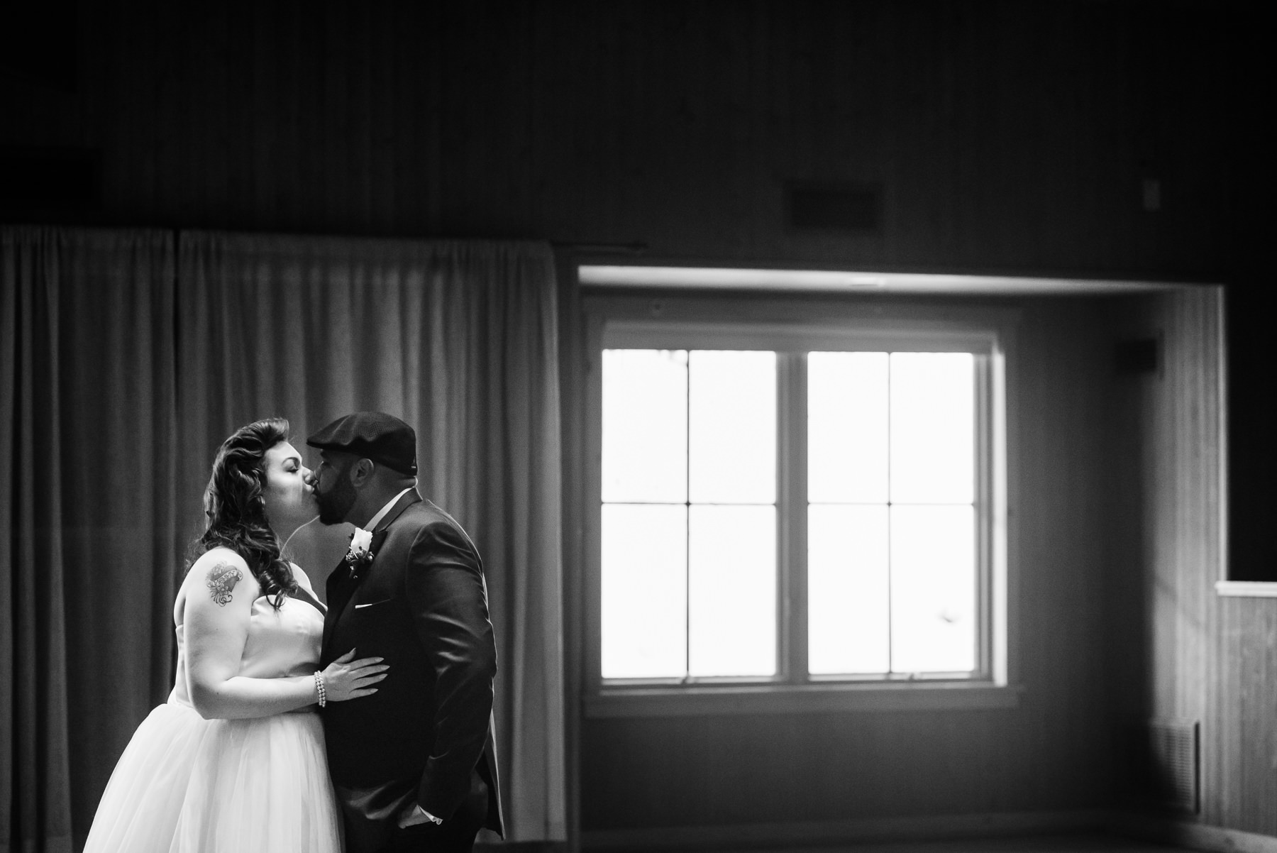 sleeping lady resort bride and groom kiss