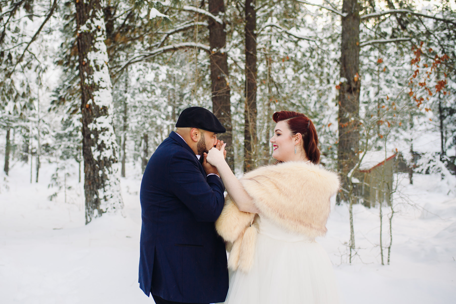 sleeping lady resort wedding in the snow