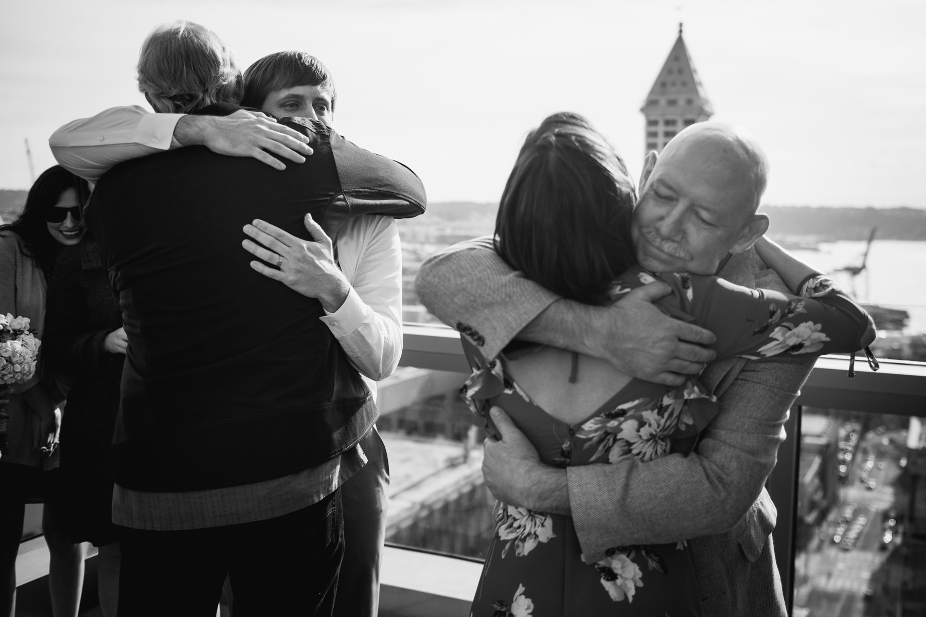 family-moment-settle-court-house