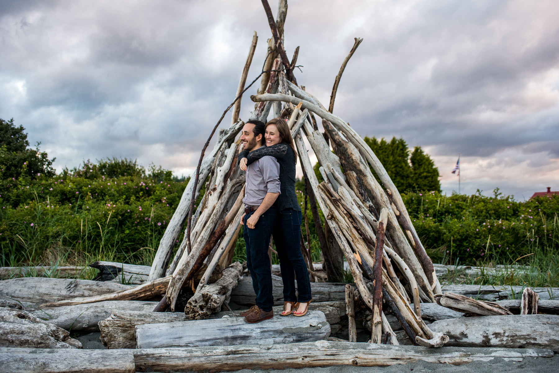 driftwood fort engagement session