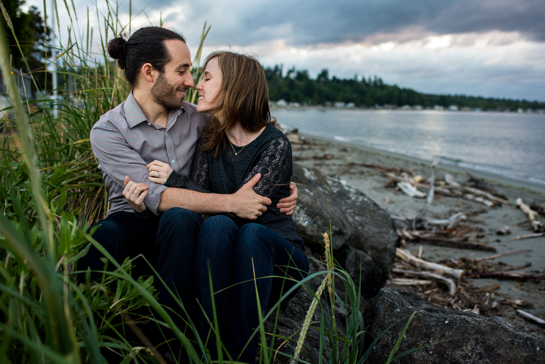 kitsap beach engagement session