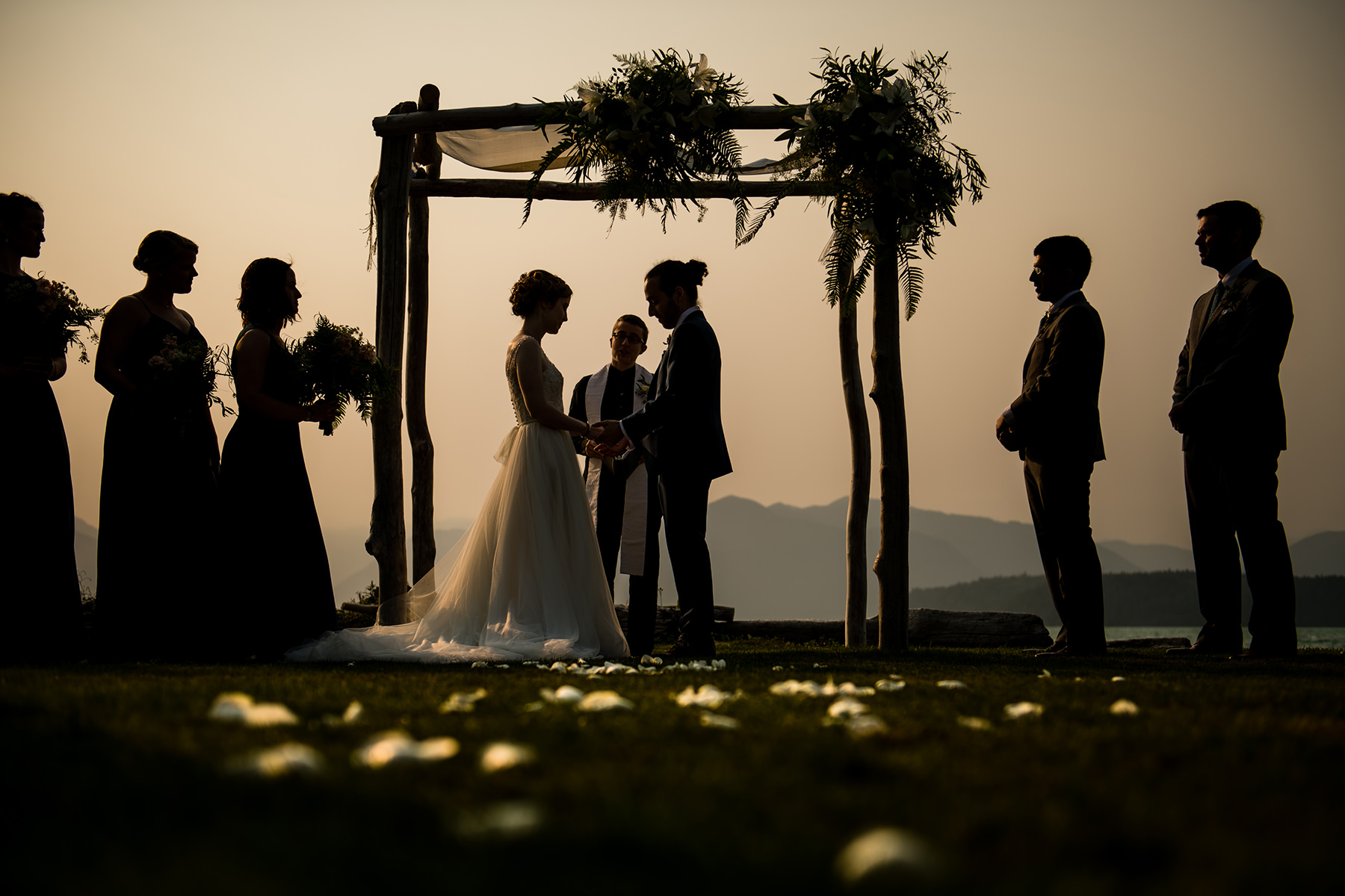 dramatic smoky wedding ceremony