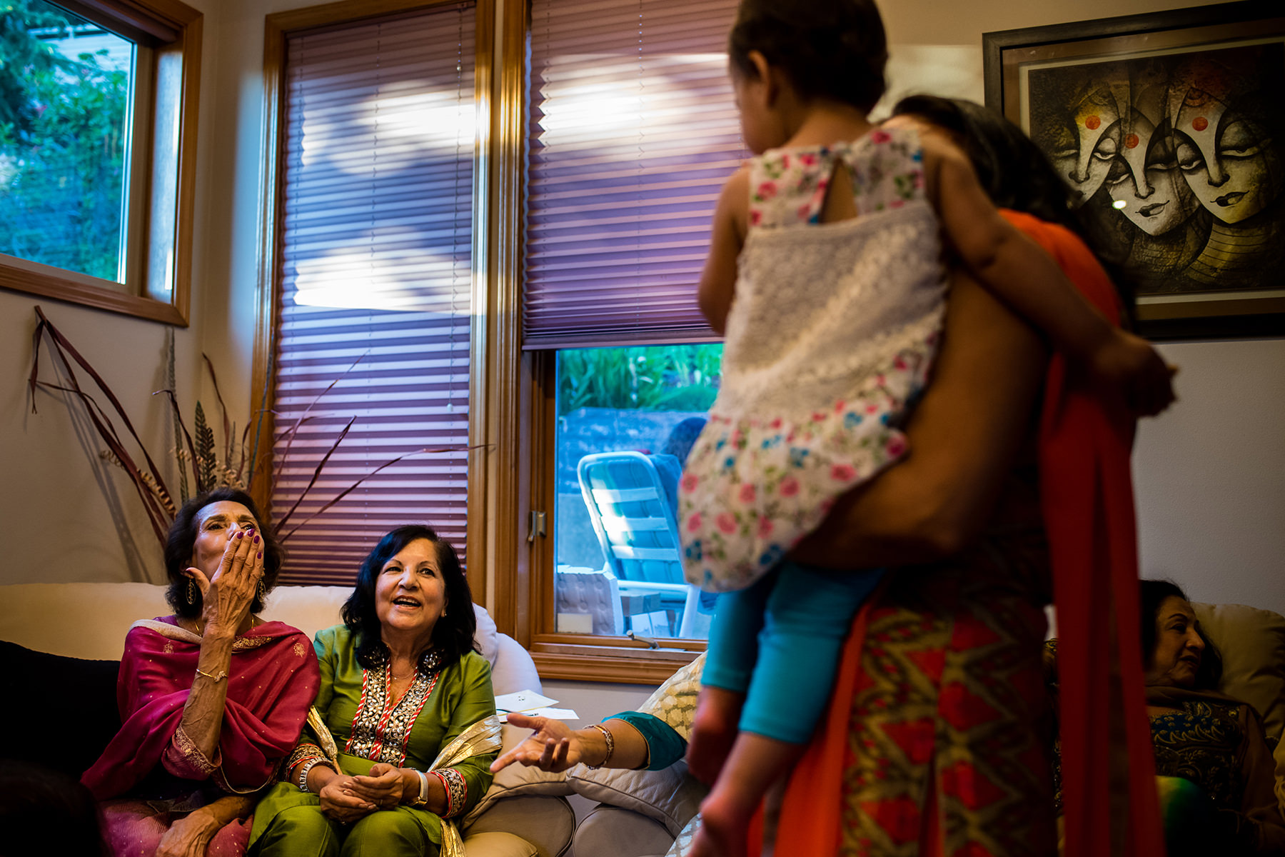 aunt blowing kiss for little kid