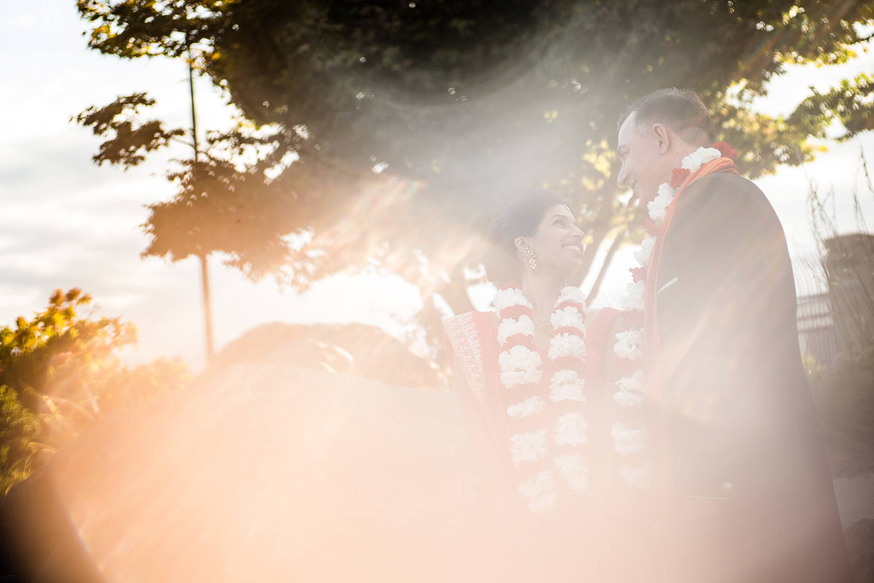 bride and groom sunset photo